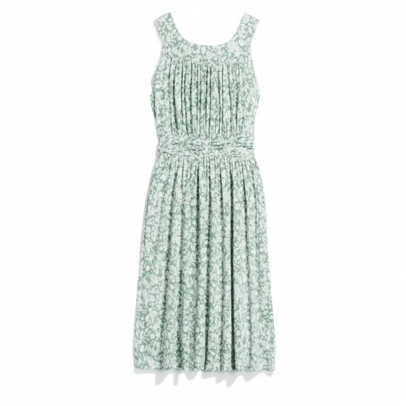 Le Lis | Dresses | Stitch Fix Le Lis Soft Green Floral Dress S | Poshmark